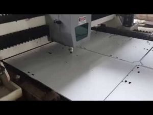 1000W الليزر آلة قطع التصنيع باستخدام الحاسب الآلي آلة القطع بالليزر المعادن الليزر كتر 1MM الفولاذ المقاوم للصدأ