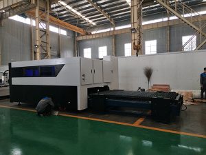 CNC 500W الألياف كتر حفارة ورقة متعددة الوظائف والأنابيب المعدنية آلة القطع بالليزر الألياف